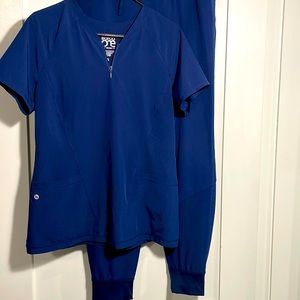 Barco One Scrub Set Navy Blue Jogger Style Small